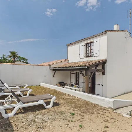 à 50 M, Pour 5 Avec Jardin&bbq Casa vacanze *