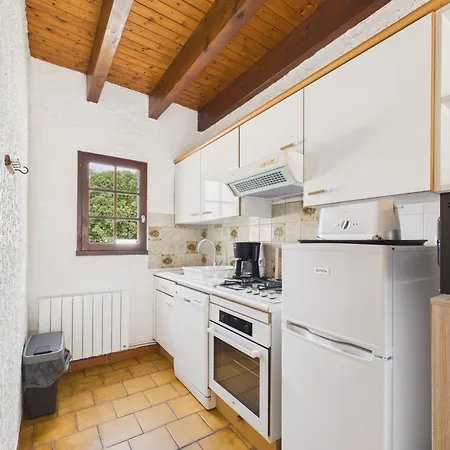 Casa vacanze à 50 M, Pour 5 Avec Jardin&bbq