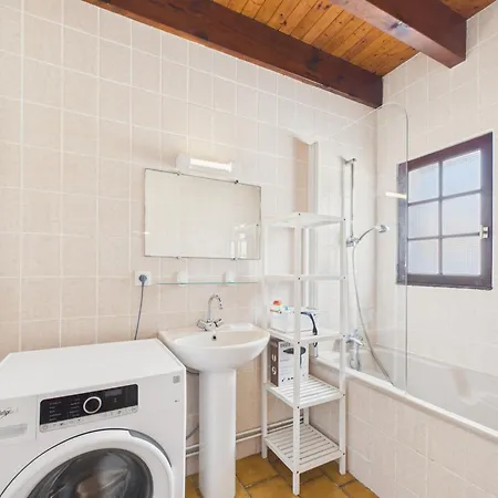 Casa vacanze à 50 M, Pour 5 Avec Jardin&bbq Rivedoux-Plage