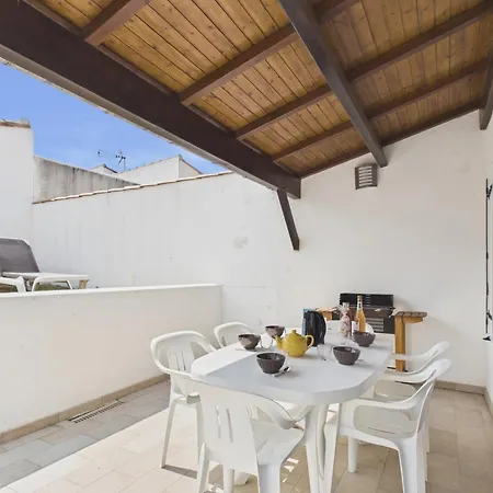 à 50 M, Pour 5 Avec Jardin&bbq *